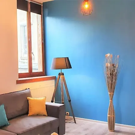 Cocon Rue Ecuyere - Calme- 2ch - 6pers דירה קאין