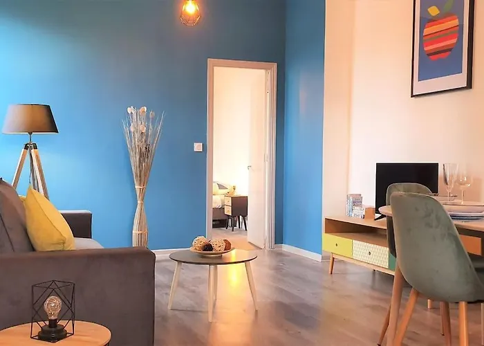 Cocon Rue Ecuyere - Calme- 2ch - 6pers Appartamento